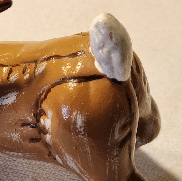 Vintage Painted Ceramic 3.25 "Puffy Playful Reindeer Seasonal Decor - Picture 15 of 15